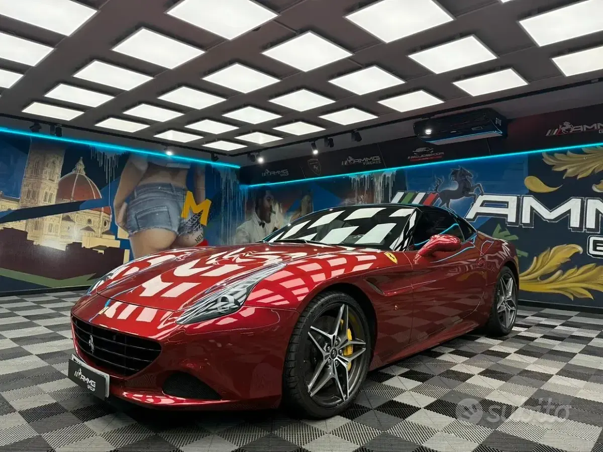 Usata Ferrari California 560 CV (411 kW) 2016 Cabrio