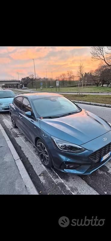 Usata Ford Focus ST-Line 125 CV (91 kW) 2021 Blu Berlina