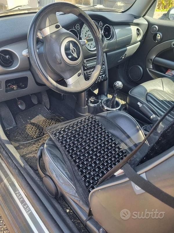 Usata Mini ONE 90 CV (66 kW) 2007 Nero Utilitaria