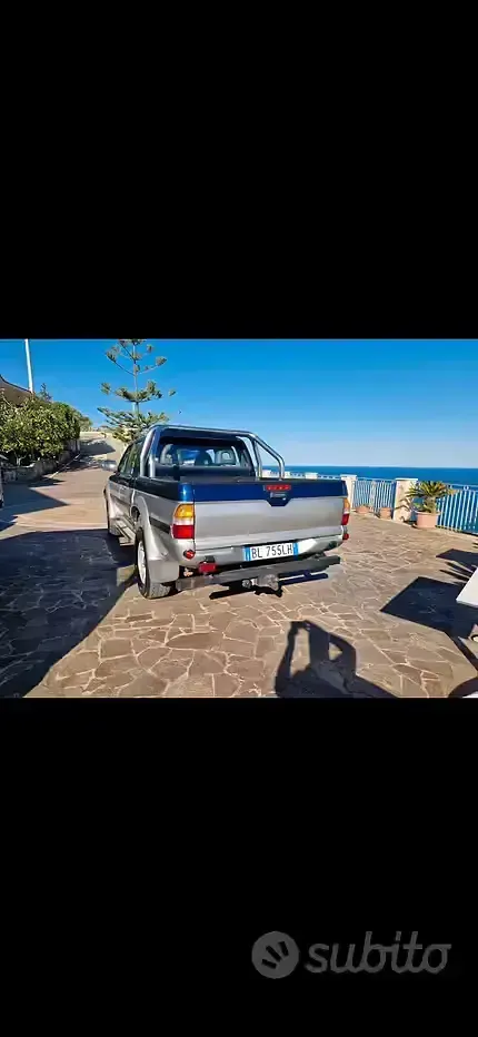 Usata Mitsubishi L200 115 CV (84 kW) 2001 Blu Pick-up
