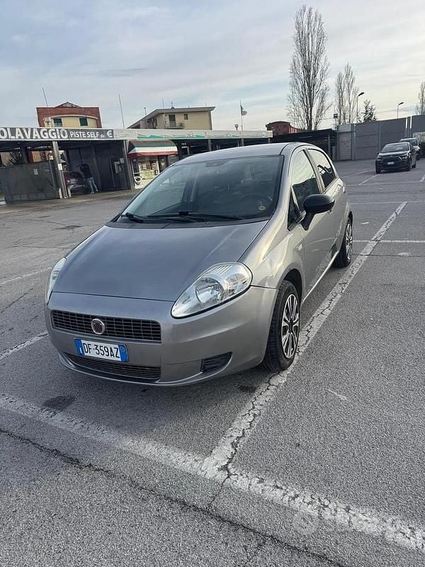Usata Fiat Punto 2007 Grigio Berlina