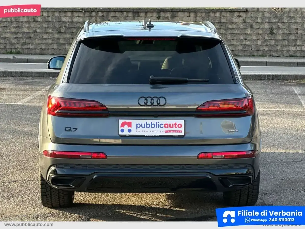 Usata Audi Q7 S-Line 286 CV (210 kW) 2022 Grigio SUV