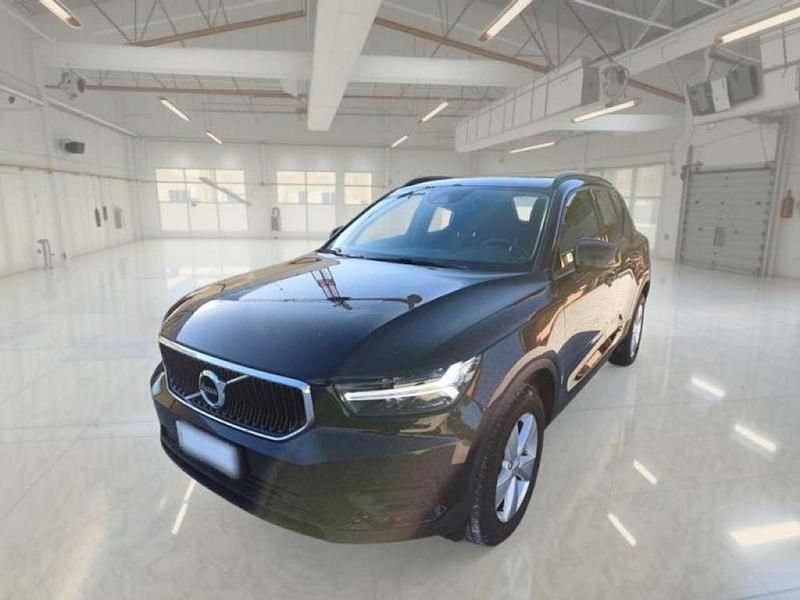 Usata Volvo XC40 Momentum 129 CV (94 kW) 2021 Nero SUV