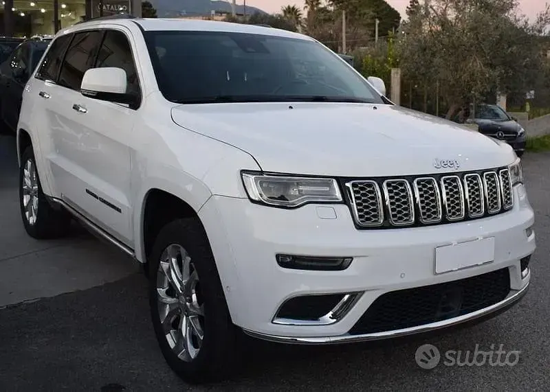 Usata Jeep Grand Cherokee Summit 250 CV (183 kW) 2019 Bianco pastello SUV
