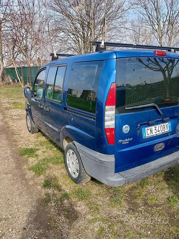 Usata Fiat Doblò 2005 Blu Monovolume