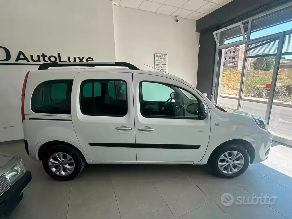 Usata Renault Kangoo LIMITED 90 CV (66 kW) 2015 Bianco Monovolume