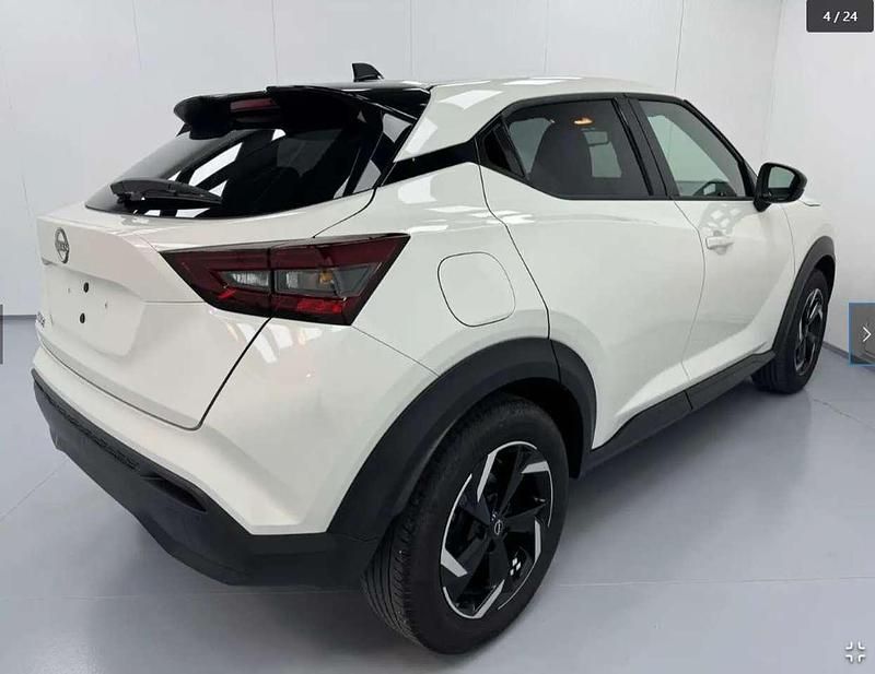 Usata Nissan Juke N-Connecta 114 CV (83 kW) 2024 White pearl brilliant SUV