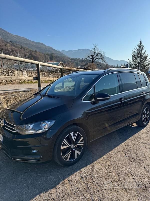 Usata VW Touran Executive 150 CV (110 kW) 2019 Nero Monovolume