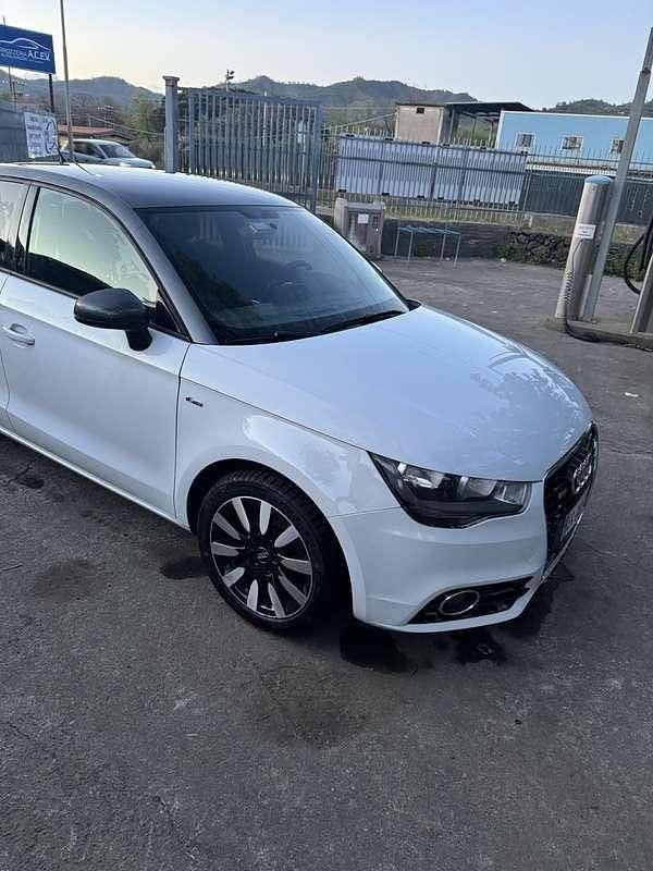 Usata Audi A1 Sportback Ambition 90 CV (66 kW) 2013 Bianco Utilitaria