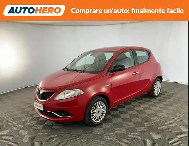 Usata Lancia Ypsilon Gold 70 CV (51 kW) 2016 Utilitaria