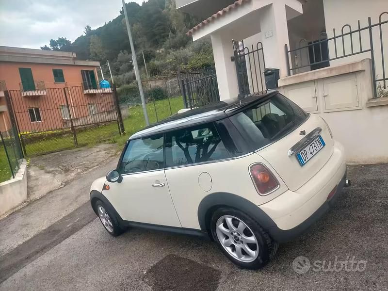Usata Mini Cooper 120 CV (88 kW) 2008 Utilitaria