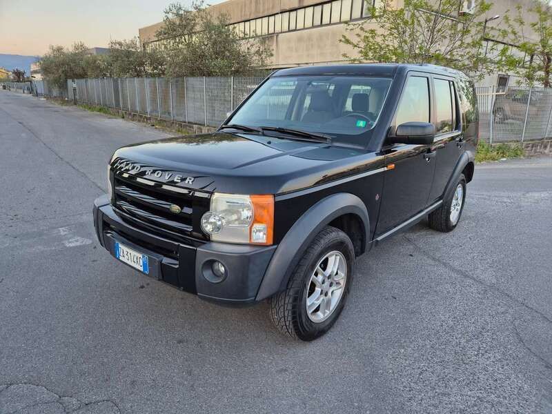 Nero Usata 2005 Land Rover Discovery 3 S SUV | 6900 € (Ottimo prezzo) - Immagine 1/4