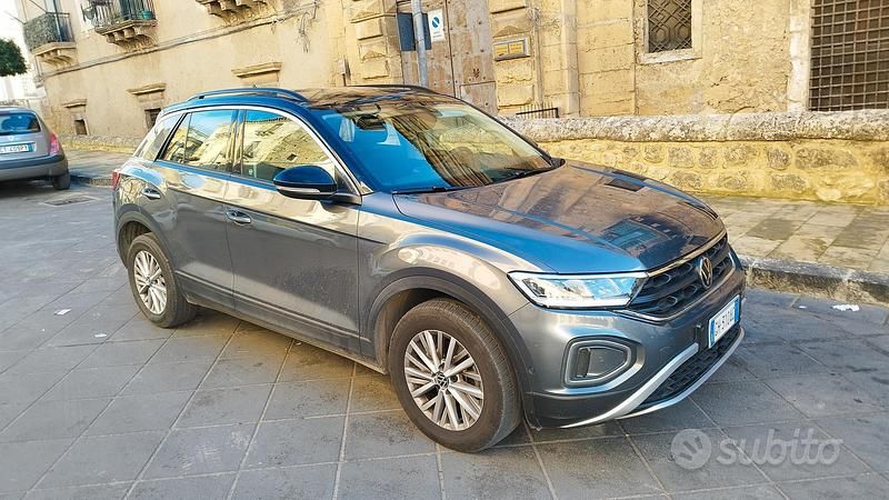 Grigio Usata 2022 VW T-Roc SUV | 25.500 € - Immagine 1/4