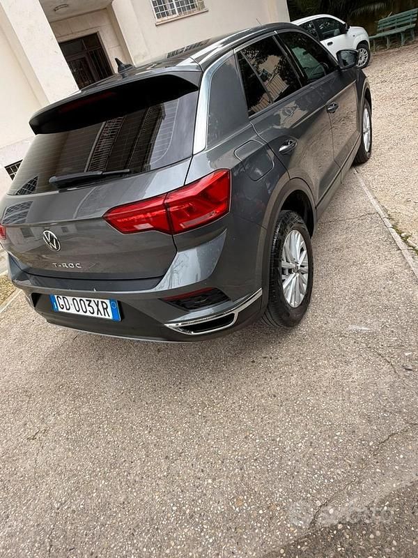 Usata VW T-Roc 150 CV (110 kW) 2021 Grigio SUV