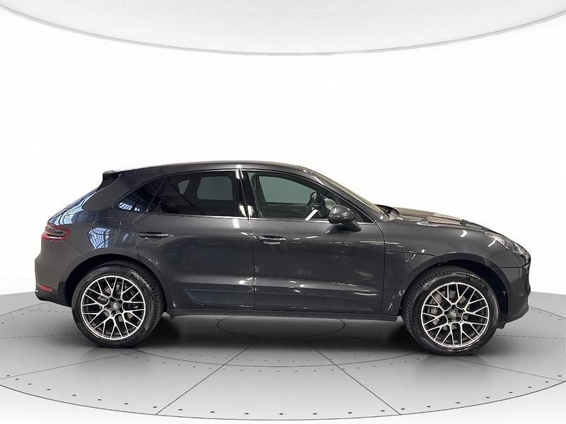 Usata Porsche Macan 252 CV (185 kW) 2018 Grigio SUV