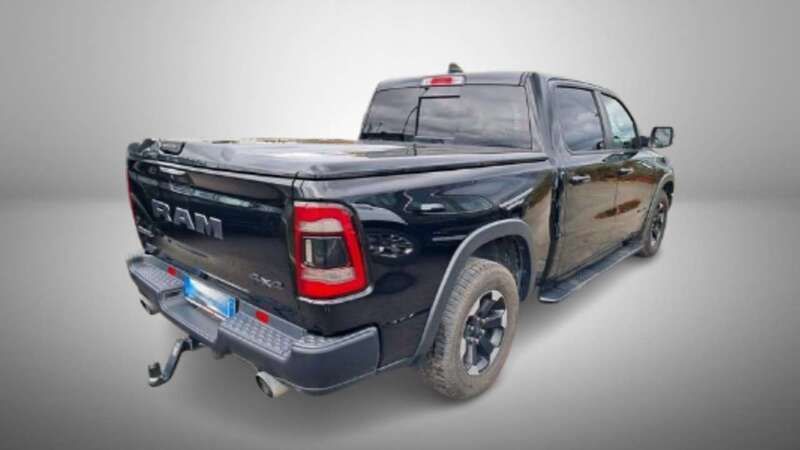 Usata RAM 1500 394 CV (289 kW) 2019 Nero Pick-up