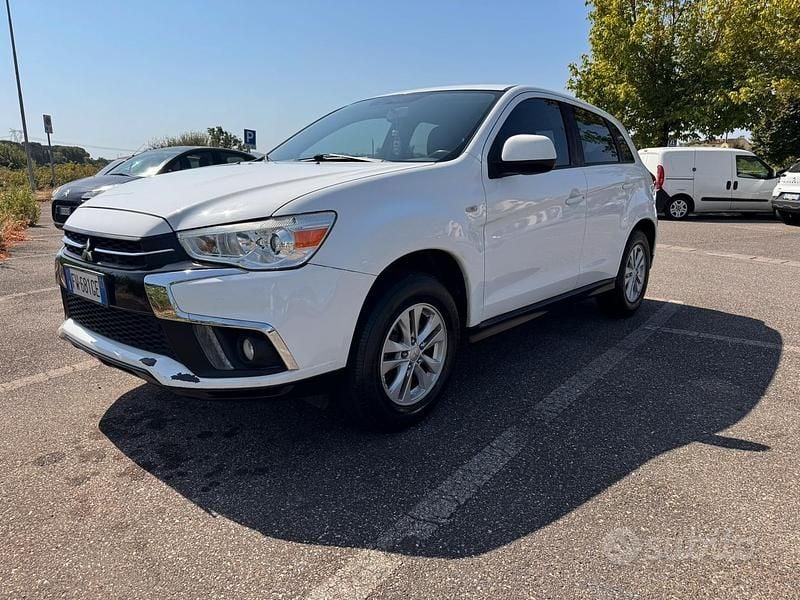Usata Mitsubishi ASX 117 CV (86 kW) 2019 Bianco SUV