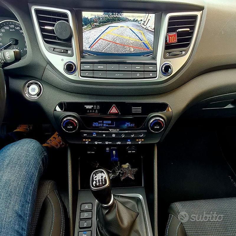 Usata Hyundai Tucson 141 CV (103 kW) 2017 Grigio SUV