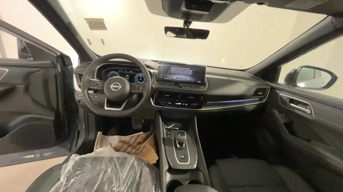 Nuova Nissan Qashqai Tekna 158 CV (116 kW) 2026 Ceramic grey SUV