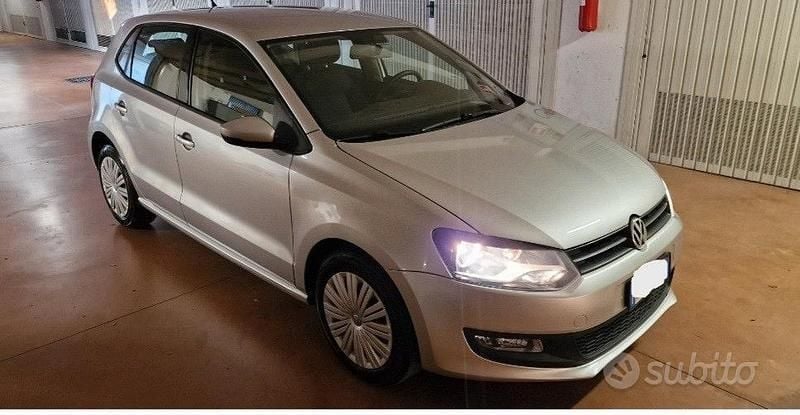 Usata 2012 VW Polo Due volumi | 6300 € (Buon prezzo) - Immagine 1/4