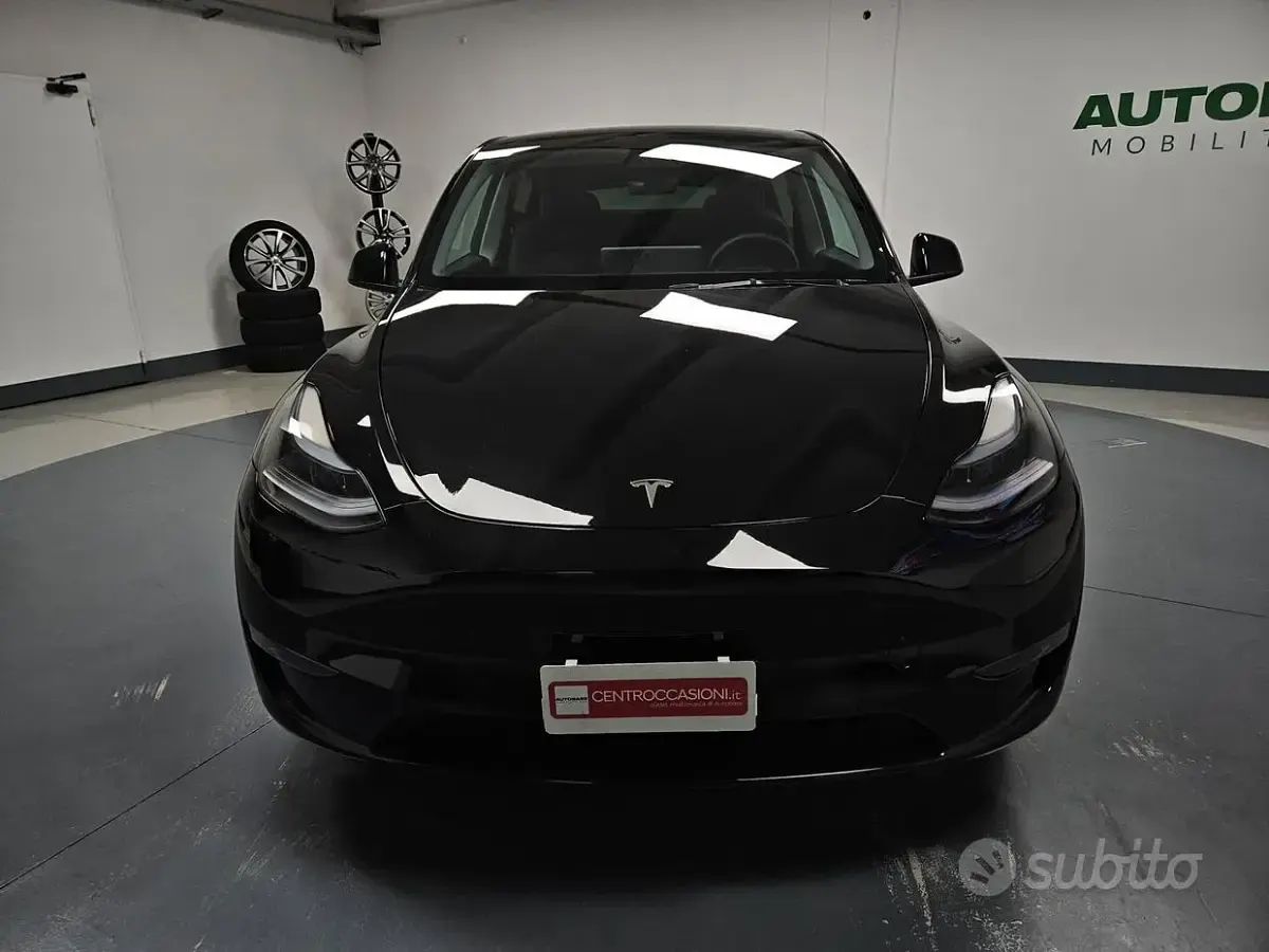 Usata Tesla Model Y 152 kW (208 CV) 2022 Nero SUV