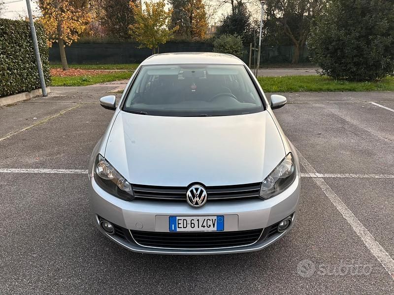 Usata VW Golf VI Highline 105 CV (77 kW) 2010 Grigio Utilitaria