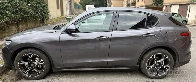 Usata Alfa Romeo Stelvio 2018 Grigio SUV