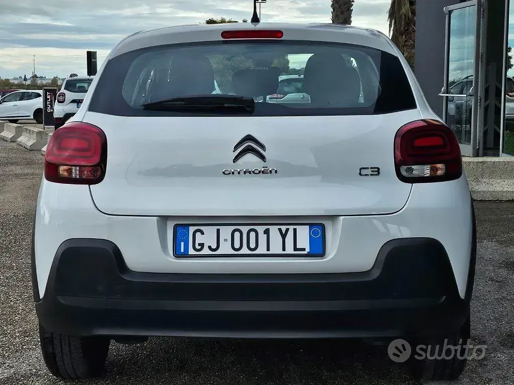 Usata Citroën C3 Feel 102 CV (75 kW) 2022 Bianco Utilitaria