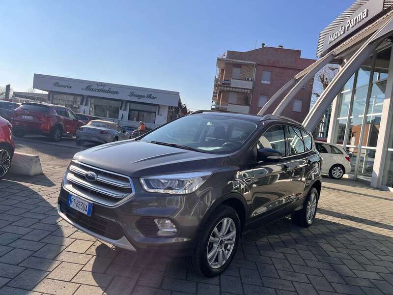 Usata Ford Kuga Vignale 150 CV (110 kW) 2018 Grigio SUV