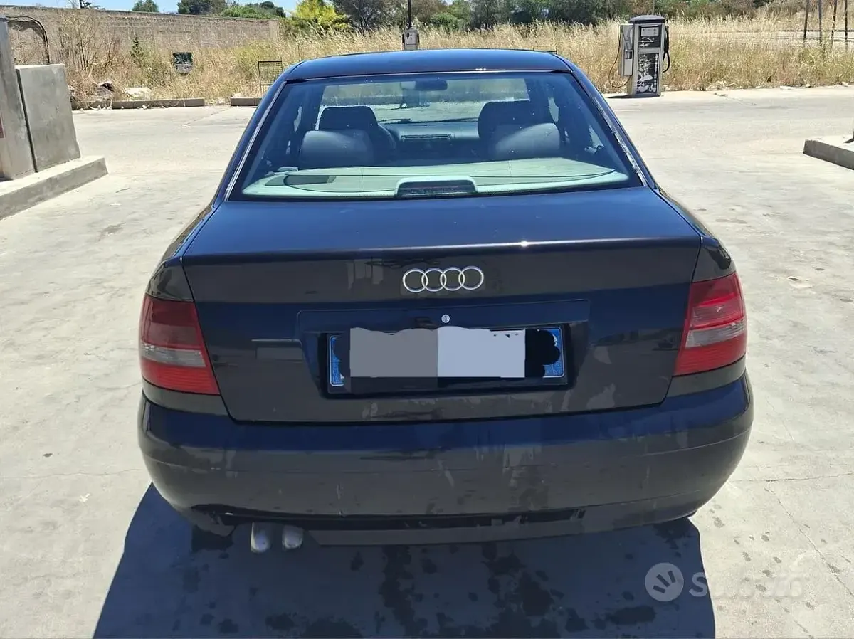 Usata Audi A4 110 CV (80 kW) 2000 Nero Berlina