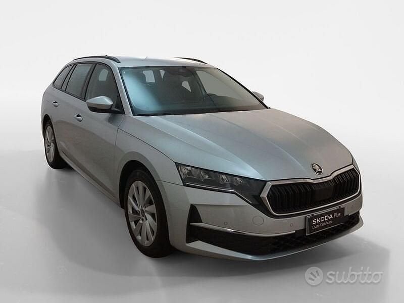 Usata Skoda Octavia Executive 150 CV (110 kW) 2025 Grigio Station wagon