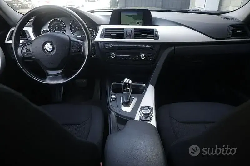 Usata BMW 316 Sport Line 116 CV (85 kW) 2013 Grigio scuro Station wagon