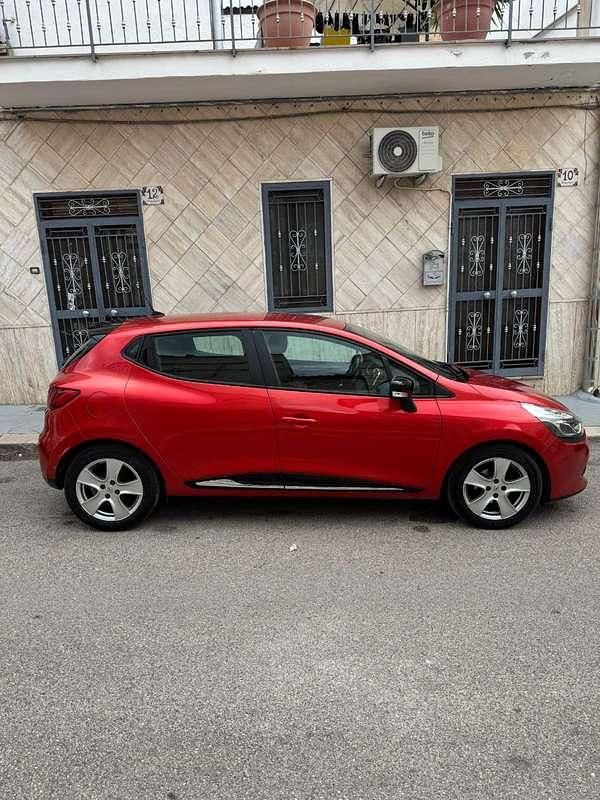 Usata Renault Clio IV Dynamique 75 CV (55 kW) 2013 Berlina