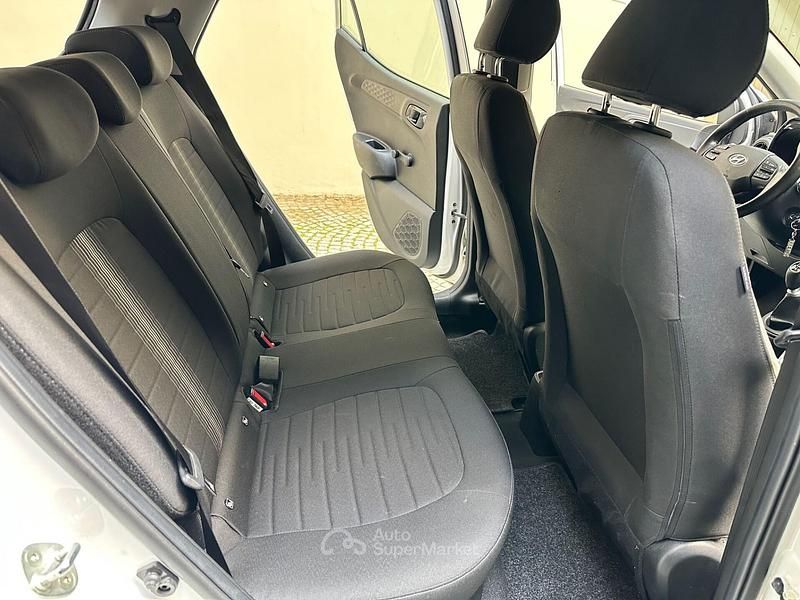 Usata Hyundai i10 67 CV (49 kW) 2021 Bianco Utilitaria