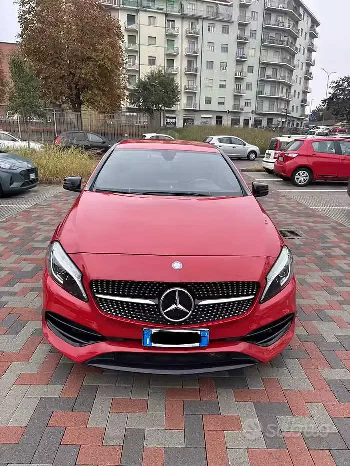 Usata Mercedes A180 Premium 122 CV (89 kW) 2016 Rosso Berlina