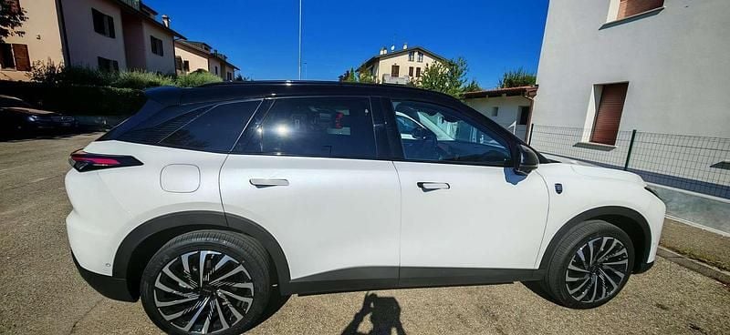 Usata Tiger Six 167 CV (122 kW) 2025 Bianco SUV