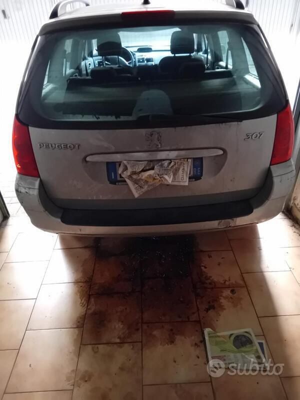 Usata 2006 Peugeot 307 Station wagon | 1400 € (Super prezzo) - Immagine 1/4