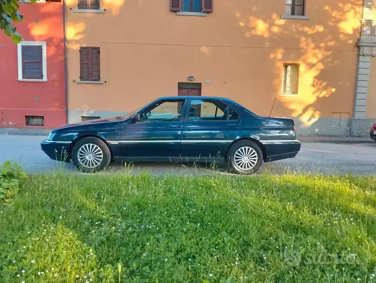 Usata Alfa Romeo 164 150 CV (110 kW) 1993 Bluazzurro Berlina