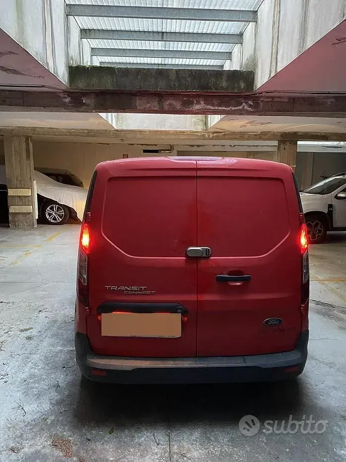 Usata Ford Transit Connect 101 CV (74 kW) 2021 Rosso Monovolume