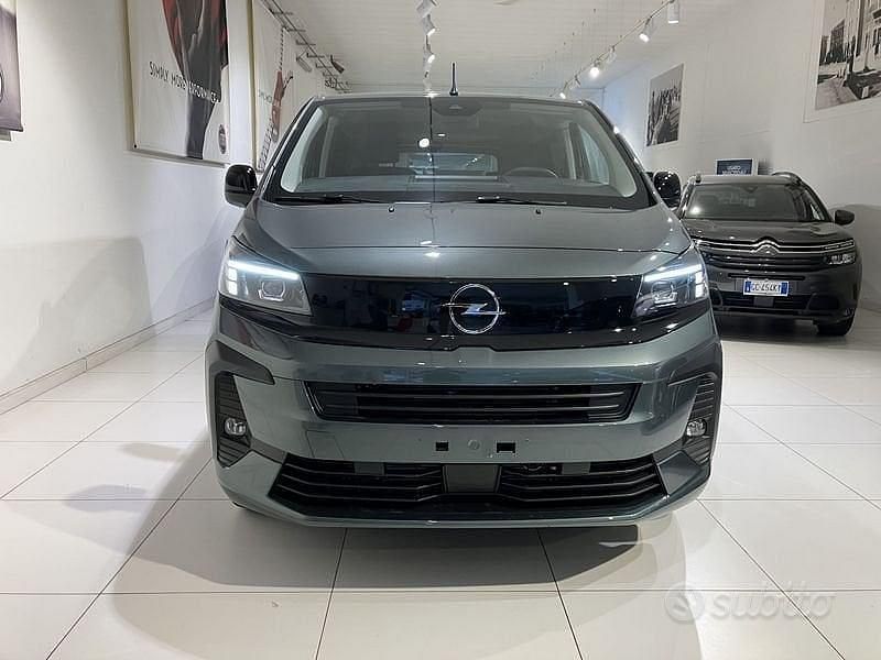 Nuova Opel Zafira 180 CV (132 kW) 2025 Grigio Monovolume
