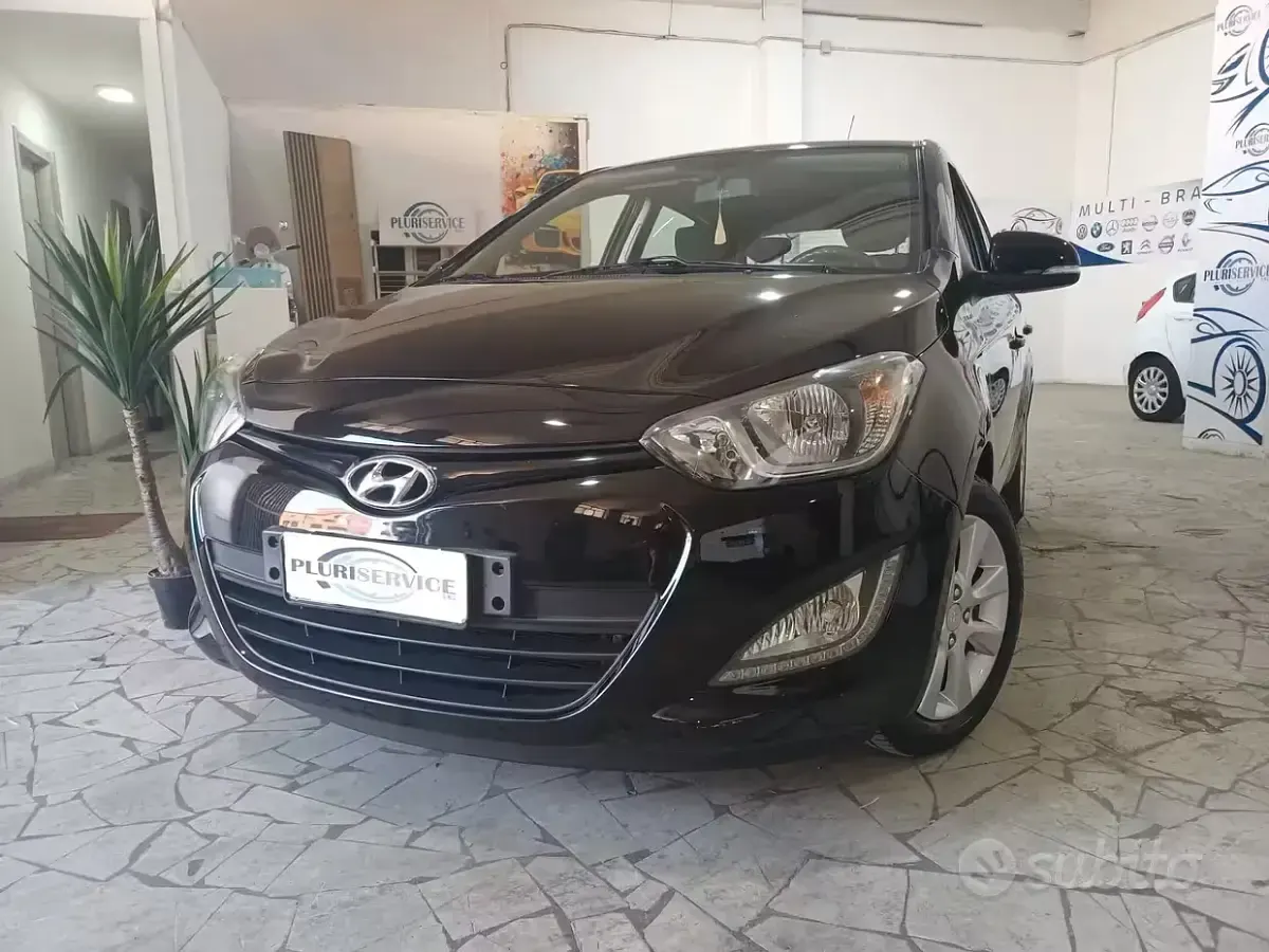 Usata Hyundai i20 85 CV (62 kW) 2013 Nero Utilitaria