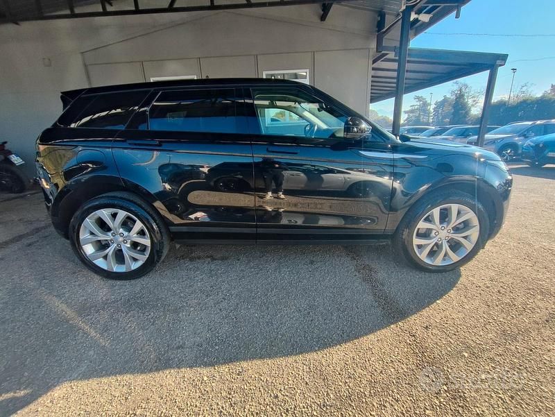 Usata Land Rover Range Rover evoque R-Dynamic 180 CV (132 kW) 2019 Nero SUV