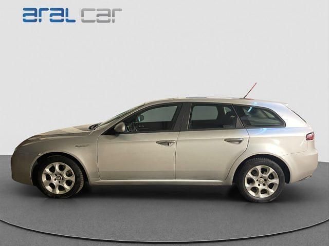 Usata Alfa Romeo 159 Distinctive 150 CV (110 kW) 2007 Grigio Station wagon