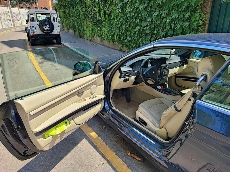 Usata BMW 325 Cabriolet 218 CV (160 kW) 2007 Cabrio