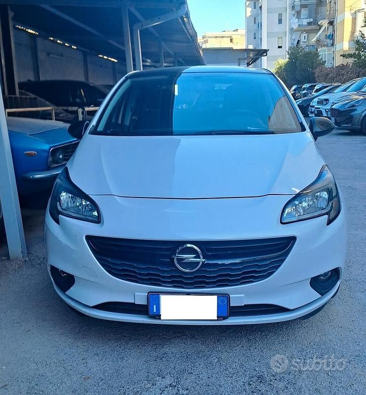 Usata Opel Corsa 90 CV (66 kW) 2017 Bianco Berlina