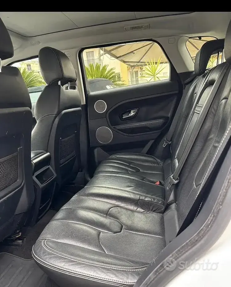 Usata Land Rover Range Rover evoque 190 CV (139 kW) 2012 Bianco SUV
