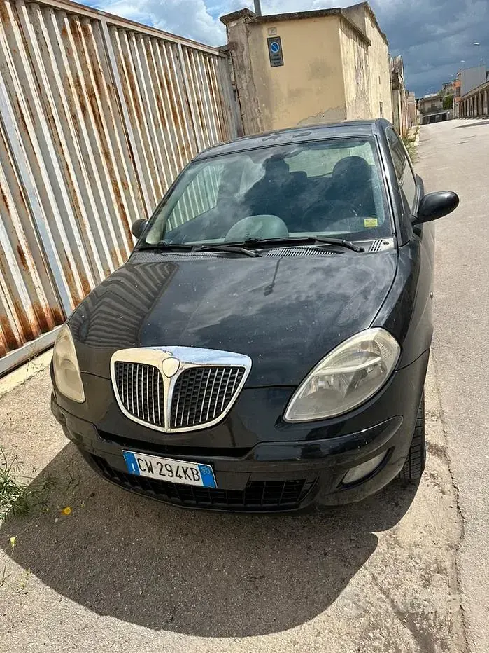 Usata Lancia Ypsilon 69 CV (50 kW) 2006 Utilitaria