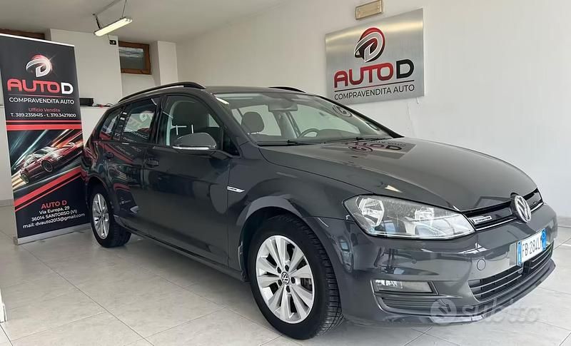 Usata VW Golf VII 110 CV (80 kW) 2015 Nero Station wagon