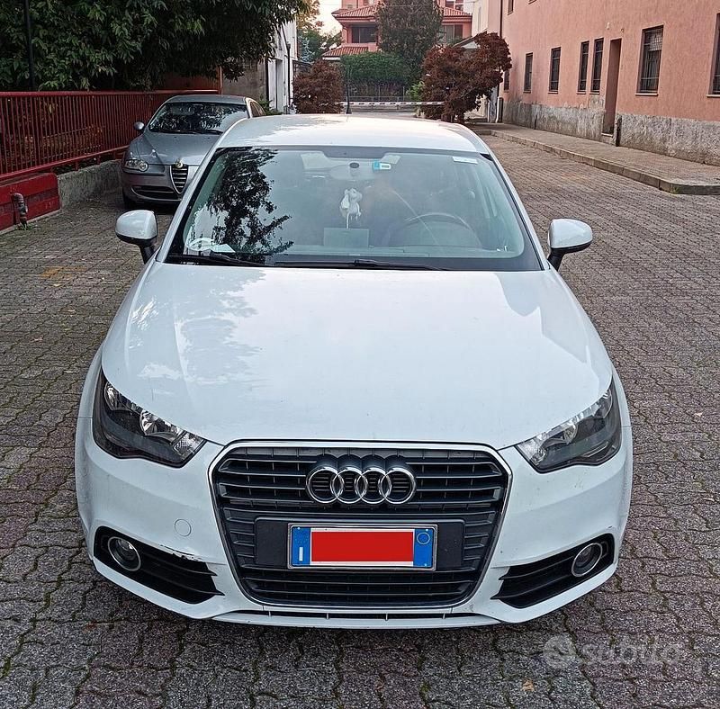 Usata Audi A1 Sportback Attraction 2013 Bianco Utilitaria