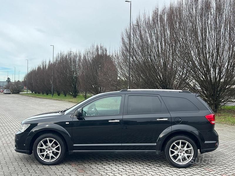 Usata Fiat Freemont Lounge 140 CV (102 kW) 2012 Nero SUV